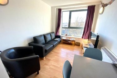 3 bed house, West One Aspect, Devonshire Green, Sheffield, S37SS - Image 2