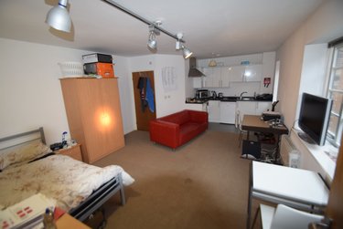 1 bed studio, Arundel Street, City Centre, Devonshire Green, Sheffield, S14FL - Image 1