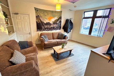 4 bed house, Harefield Road, Sharrow, Sheffield, S118NU - Image 2