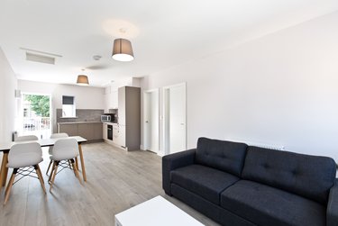 2 bed flat, 25 Baron Street, Heeley, Sheffield, S14AU - Image 4