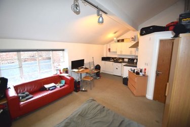 1 bed studio, Arundel Street, City Centre, Devonshire Green, Sheffield, S14FL - Image 1