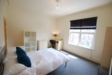 4 bed house, Club Garden Road, Highfield, Sheffield, S118BW - Image 6