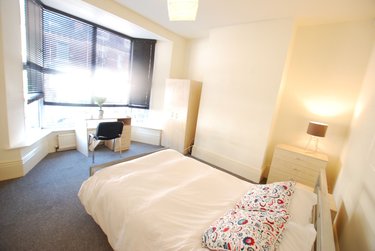 4 bed house, Club Garden Road, Highfield, Sheffield, S118BW - Image 3