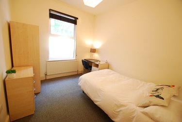 4 bed house, Club Garden Road, Highfield, Sheffield, S118BW - Image 7