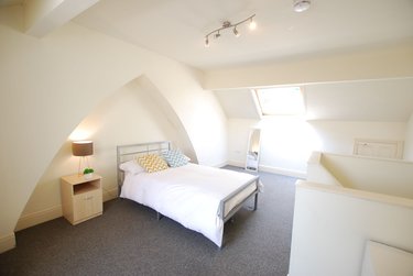 4 bed house, Club Garden Road, Highfield, Sheffield, S118BW - Image 9