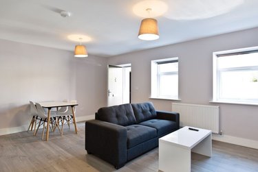 2 bed flat, 25 Baron Street, Heeley, Sheffield, S14AU - Image 2