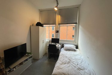 1 bed studio, Arundel Street, Devonshire Green, Sheffield, S14FL - Image 2
