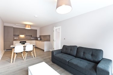 2 bed flat, 25 Baron Street, Heeley, Sheffield, S14AU - Image 3