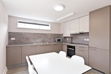 2 bed flat, 25 Baron Street, Heeley, Sheffield, S14AU - Image 4