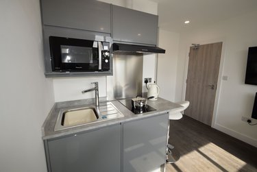 1 bed studio, Studio 4 313a Ecclesall Road, Sharrow, Sheffield, S118NX - Image 2