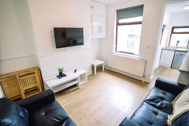 4 bed house, Khartoum Road, Sharrowvale, Sheffield, S118RD - Image 1