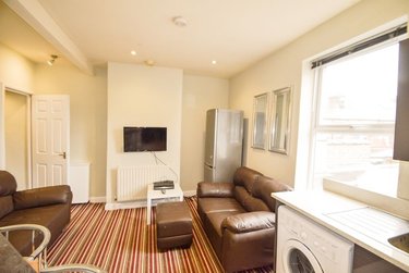 2 bed flat, 22A Rosedale Road, Sharrowvale, Sheffield, S118NW - Image 3