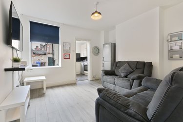 1 bed house, Cowlishaw Road, Sharrowvale, Sheffield, S118XF - Image 1