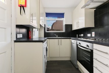 1 bed house, Cowlishaw Road, Sharrowvale, Sheffield, S118XF - Image 3