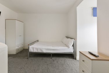 1 bed house, Cowlishaw Road, Sharrowvale, Sheffield, S118XF - Image 11