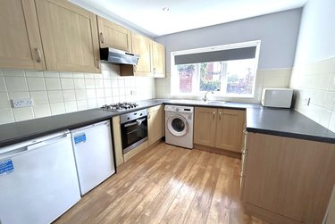 3 bed house, Bruce Road, Sharrowvale, Sheffield, S118QD - Image 3