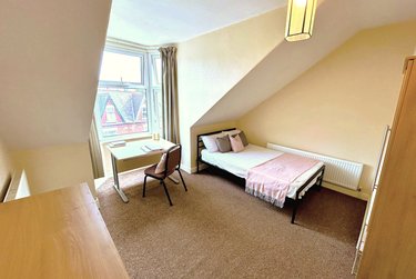 5 bed house, Wayland Road, Sharrowvale, Sheffield, S118YD - Image 14