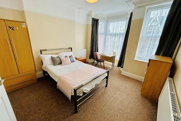 5 bed house, Wayland Road, Sharrowvale, Sheffield, S118YD - Image 4