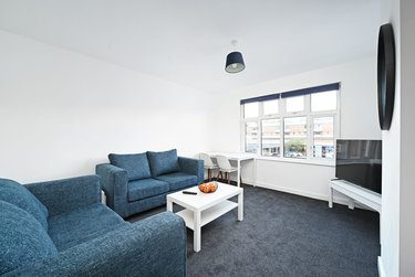 2 bed flat, 436a Ecclesall Road, Sharrowvale, Sheffield, S118PX - Image 2