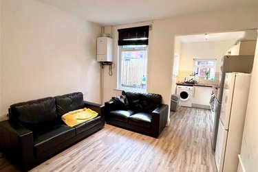 5 bed house, Stalker Lees Road, Sharrow, Sheffield, S118NJ - Image 2