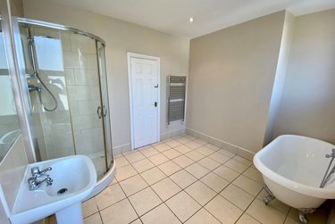 4 bed house, Cowlishaw Road, Sharrowvale, Sheffield, S118XF - Image 9
