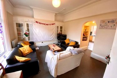 5 bed house, 233a Cemetery Road, Sharrow, Sheffield, S118FQ - Image 1