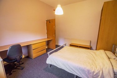 5 bed house, 81b Holberry Gardens, Broomhall, Sheffield, S102FR - Image 7