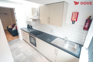 5 bed house, Harefield Road, Sharrow, Sheffield, S118NU - Image 3