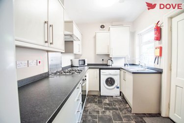 5 bed house, Walton Road, Sharrowvale, Sheffield, S118RE - Image 3