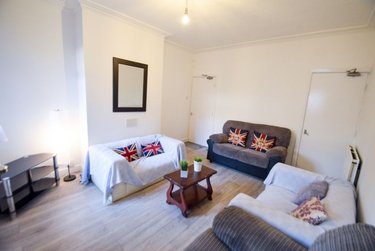 5 bed house, Ecclesall Road, Sharrowvale, Sheffield, S118PX - Image 1