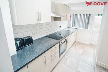 4 bed house, 9a Harefield Road, Sharrow, Sheffield, S118NU - Image 2
