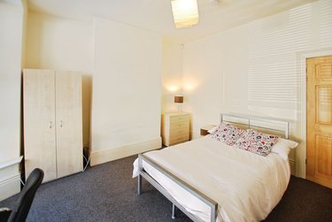 4 bed house, Club Garden Road, Highfield, Sheffield, S118BW - Image 5
