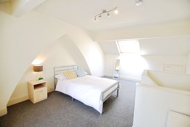 4 bed house, Club Garden Road, Highfield, Sheffield, S118BW - Image 9