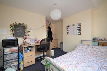 6 bed house, Travis Place, Broomhall, Sheffield, S102DB - Image 5