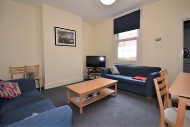 6 bed house, Travis Place, Broomhall, Sheffield, S102DB - Image 1