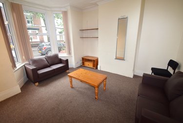 3 bed house, Cemetery Avenue, Sharrow, Sheffield, S118NT - Image 2