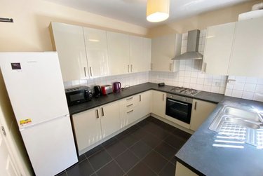 5 bed house, 83a Brunswick Street, Broomhall, Sheffield, S102FL - Image 1