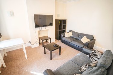 4 bed house, 20b Walton Road, Sharrowvale, Sheffield, S118RE - Image 1
