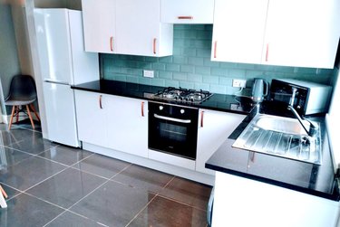 4 bed house, Eastwood Road, Sharrowvale, Sheffield, S118QE - Image 2