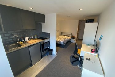 1 bed studio, Filey Lane, Broomhall, Sheffield, S37BR - Image 1