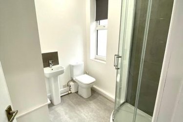 1 bed studio, Ecclesall, Sharrowvale, Sheffield, S118PG - Image 4