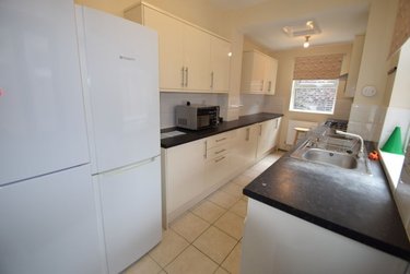 5 bed house, Wayland Road, Sharrowvale, Sheffield, S118YD - Image 2