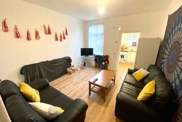 3 bed house, Pomona Street, Sharrow, Sheffield, S118JL - Image 1
