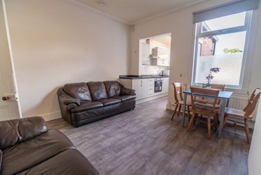 3 bed house, Cobden View Road, St Vincents Quarter, Sheffield, S101HQ - Image 1