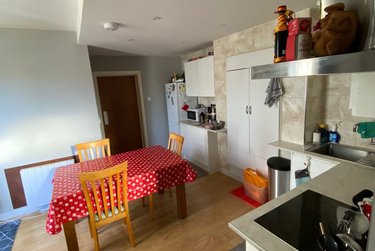 2 bed flat, Lancing Road, Heeley, Sheffield, S24ET - Image 3