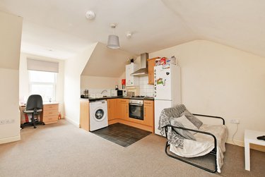 1 bed flat, Flat 4 607-609 Ecclesall Road, Sharrowvale, Sheffield, S118PT - Image 1
