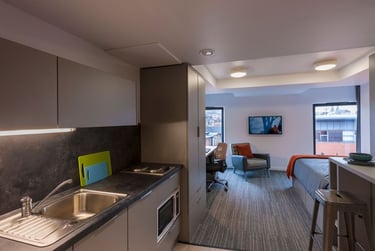 Studio - Gold - Image 2