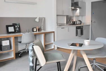 Large Studio at Host Kings Cross, 25-27 Canal Reach, King's Cross, London, N1C4DD - Image 2