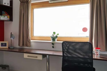 Premium En-suite - Image 4