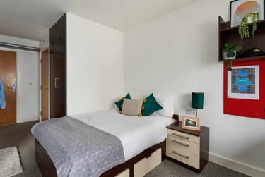 Premium En-suite - Image 1